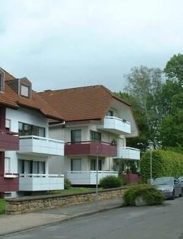 Helle 3 -Zimmer-Wohnung mit Balkon Nähe Innenstadt - Bad Salzuflen