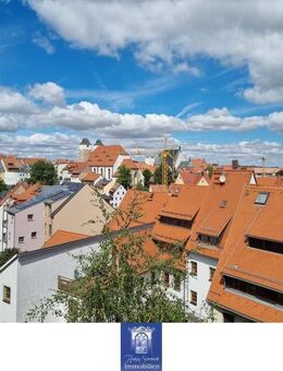Perfekte Wohnung mit Charme! Wohnküche, Balkon und Tageslichtbad mit Wanne! - Freiberg