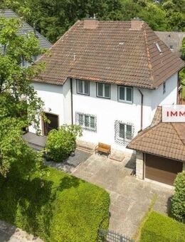 IMMOBERLIN.DE - Noble Villa in Topzustand mit generösem Garten in toller Lage - Berlin