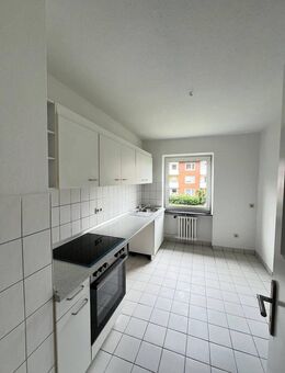 Praktische 3-Zimmer-Wohnung mit Balkon und Einbauküche - Rendsburg