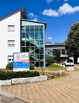 Ruhige 2-Zimmer Seniorenwohnung mit West-Terrasse in betreuter Wohnanlage - provisionsfrei - Mutlangen