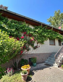 Naturnahes Wohnen - Zweifamilienhaus in Danndorf mit großem Garten direkt am Wald - Danndorf