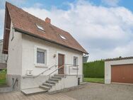 Kleines Einfamilienhaus mit tollem Garten - Ostrach