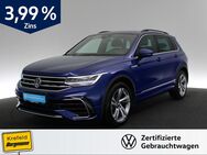 VW Tiguan, 2.0 TDI R-Line, Jahr 2023 - Krefeld