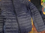 Steppjacke zuverkaufen - Berne