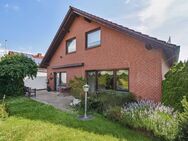 Stilvoll wohnen in Bestlage - Top gepflegtes Einfamilienhaus in Baunatal-Großenritte - Baunatal