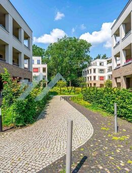 Moderner Neubau in Dahlem: Barrierefrei mit Aufzug, 3 Schlafzimmern, 2 Terrassen und 3 Bädern - Berlin