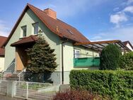 Einfamilienhaus mit Vollkeller und Garage - Terrasse mit Südwestausrichtung...... - Malchin