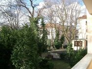 ZWISCHENVERMIETUNG Helle 3 Zimmerwohnung mit großem Balkon und Garten im Westend - Frankfurt (Main)