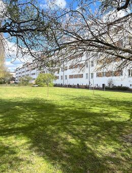 Lichtdurchflutete 2-Zimmer-Wohnung im 1. OG - Berlin