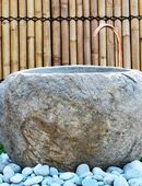 Garten-Brunnen Steinbrunnen Naturstein Findling Wassergarten Stein Trog Gartendekoration Regensburg Würzburg Coburg Nürnberg Ingolstadt Augsburg Landshut Bamberg Donauwörth Erlangen Ansbach Kemten Rosenheim München Passau in 44575