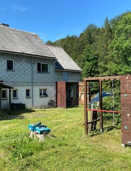 Seltene Gelegenheit fantastisches Grundstück mit Bauernhaus, Scheune und einem Bachlauf! - Altenberg