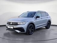 VW Tiguan, 2.0 l TDI Allspace R-Line TION u ngsgetriebe, Jahr 2022 - Kehl