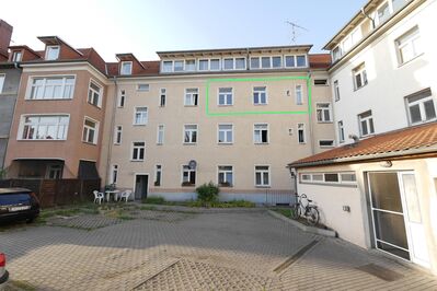 Feines 2-Raum-Appartement mit Wannenbad und Fenster ~ teilrenoviert ~