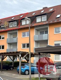 Wohnen mit Weitblick - Dachgeschosswohnung mit Galerie und Loggia - Nürnberg
