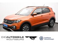 VW T-Cross, 1.0 TSI Active, Jahr 2021 - Wolfsburg