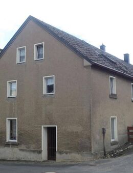 Objekt-Nr.: 5124 - Gemütliches großes Einfamilienhaus mit Garage, Terrasse und schönem Garten in Lengenfeld OT Schönbrunn - Lengenfeld