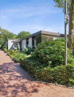 Wohnen auf einer Ebene: gepflegter Bungalow mit Kamin, Garten und Garage - Dorsten