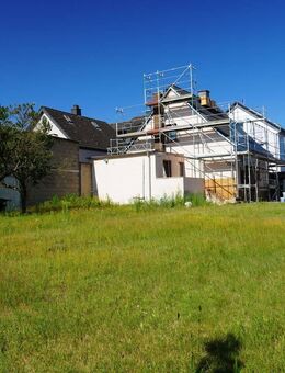 Freistehendes Haus mit EBK großem Garten, Garage & Werkstatt - Voll klimatisiert, Erstbezug! - Rodgau