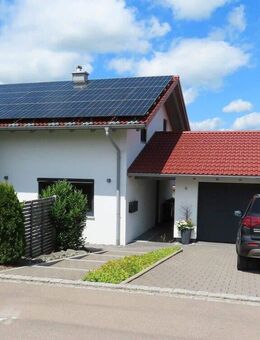 Neuwertiges Vollholz-Haus - zum richtig Wohlfühlen! - Altusried