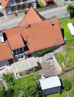 Komplett saniertes Wohnhaus mit angebauter Scheune u. schönem Garten direkt im Ortskern - Mössingen