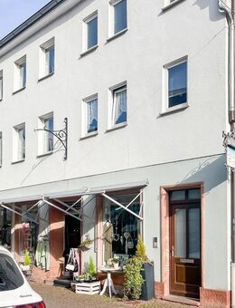 Helle Gewerbefläche mit großzügiger Maisonette-Wohnung und Ausbaupotenzial in der Perle des Mains - Miltenberg