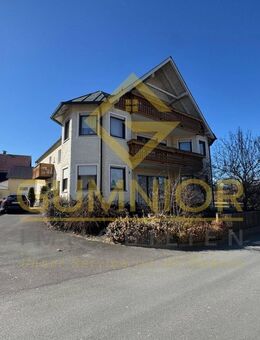 Großzügiges Wohnhaus mit 2 Wohnungen und weitläufigen Grundstück ** komplett möbliert ** - Speichersdorf