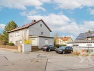 Zweifamilienhaus mit ELW als Kapitalanlage oder Eigenbedarf - Großes Wohnen in ruhiger Atmosphäre - Wackersdorf