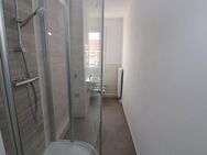 *Es grünt so grün* - Schnäppchen-2RW mit Dusche im Familiengarten - Freiberg