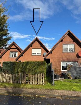 Reihenmittelhaus am Ortsrand von Hage - Hage