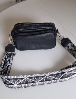 Neuwertiger HIMS Crossbody Bag Damen Umhängetasche - Aurich