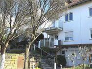 Großzügige Doppelhaushälfte mit Einliegerwohnung und Doppelgarage in attraktiver Lage von Waiblingen - Waiblingen
