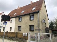 ++Doppelhaushälfte mit Entwicklungspotential in Döllnitz++ - Schkopau