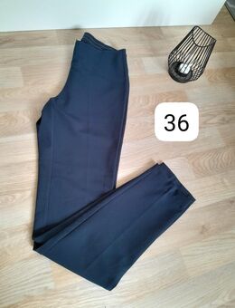 elegante dunkelblaue Street One Stoffhose Gr.36, Komfortbund. Wie neu - Mülheim (Ruhr)