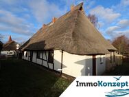 Historisches Reetdachhaus zwischen Stadt & Meer! Ca. 152m² Wfl., sep. Bungalow, 1.252m² Grundstück! - Rostock Lütten Klein