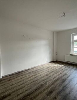 Zentral und ruhig - starten Sie Mietfrei in Ihre neue Traumwohnung - Hainichen (Sachsen)