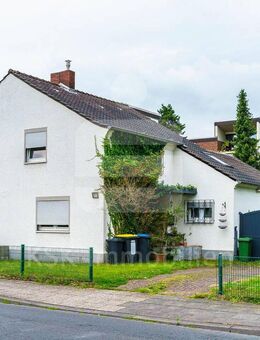 Kleine Doppelhaushälfte mit Nebengebäuden - Bonn