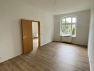 Vermietete 2-Raum-Wohnung mit Balkon in Weisswasser zu verkaufen - Weißwasser (Oberlausitz)