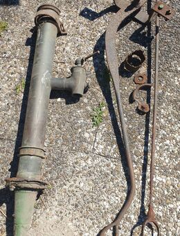 Schwengelpumpe, Handpumpe, alt, Restaurationsobjekt, Messing - Winsen (Aller)