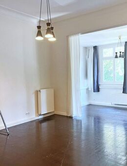 4 Zimmer-Altbauwohnung mit Balkon in Bad Oeynhausen-Zentrum - Bad Oeynhausen