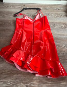 Lackkleid rot, L - Augsburg