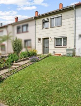 Platz für die ganze Familie: Reihenmittelhaus mit schönem Garten und zwei Stellplätzen - Biberach (Riß)