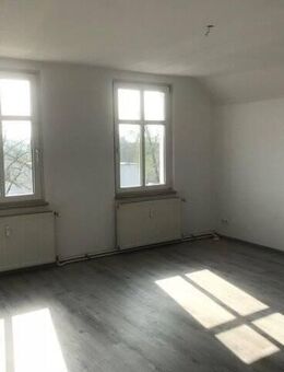Sehr schöne 2-Zimmer DG-Wohnung zu vermieten! - Zossen