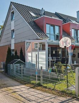 Familienfreundliches Endreihenhaus mit Feldblick auf Erbpachtgrundstück - Groß Grönau