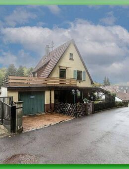 freistehendes Einfamilienhaus mit Garten, Dachterrasse, Garage und großem Aussenstellplatz - Mühlacker