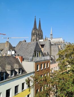 Penthouse mit Domblick über den Dächern der Altstadt - Köln