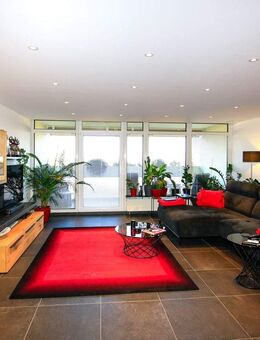 Bezugsfertige, modern sanierte 4-Zimmer-Wohnung mit Panoramablick in den Pfälzer Wald - Neuhofen