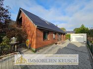 DHH in Uesen mit viel Platz, zentrale und ruhige Lage, tolles Grundstück, Garage und Schwimmbad - Achim