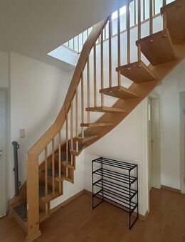 Maisonette-Wohnung mit Balkon und Gartenmitbenutzung - Am Homburg, Saarbrücken - Saarbrücken