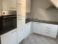 schöne lichthelle 4 Zimmer Wohnung mit Küche - Nürnberg